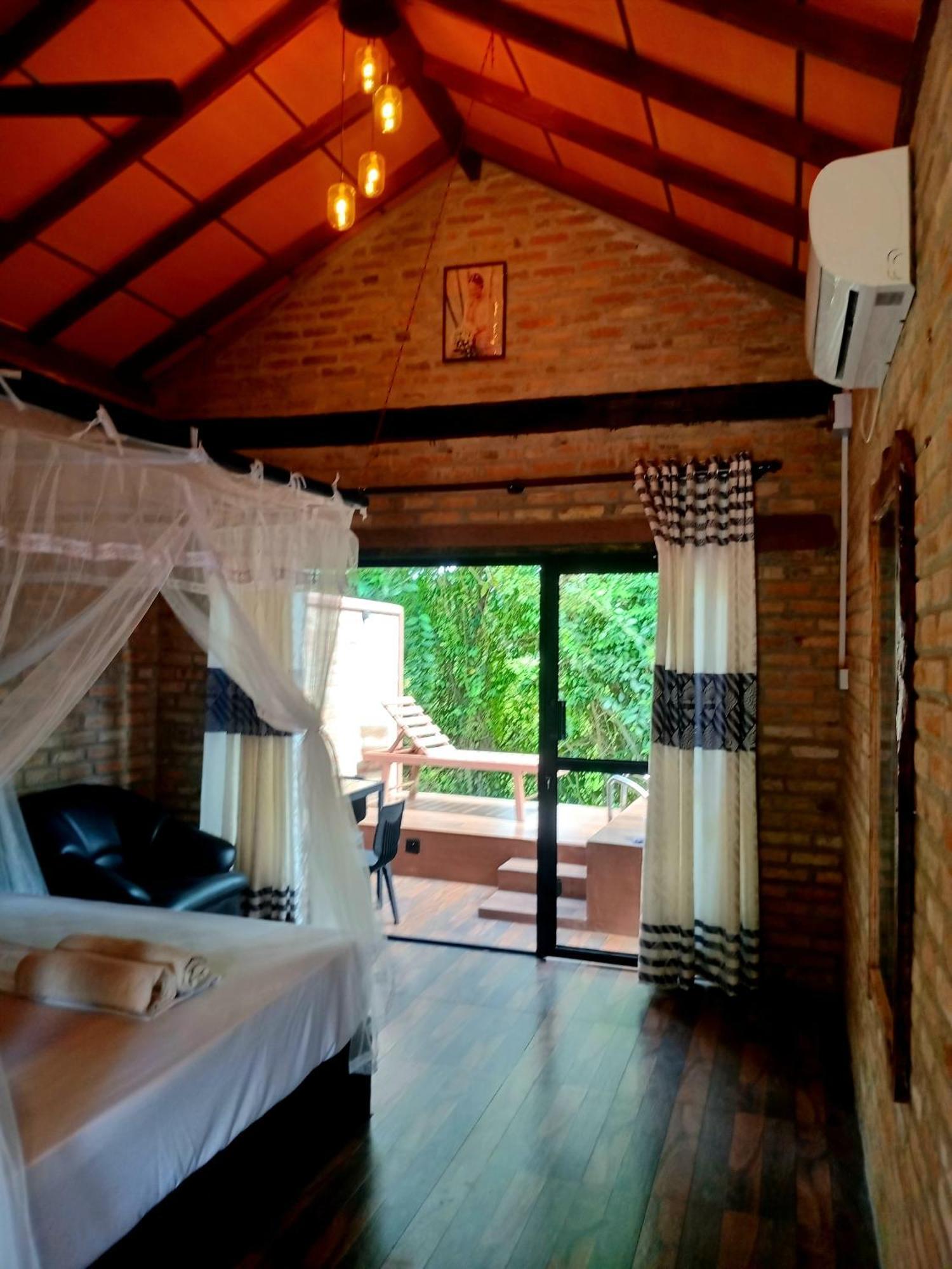 Airport Villa Kamatha -Foreign Booking Only Катунаяка Экстерьер фото