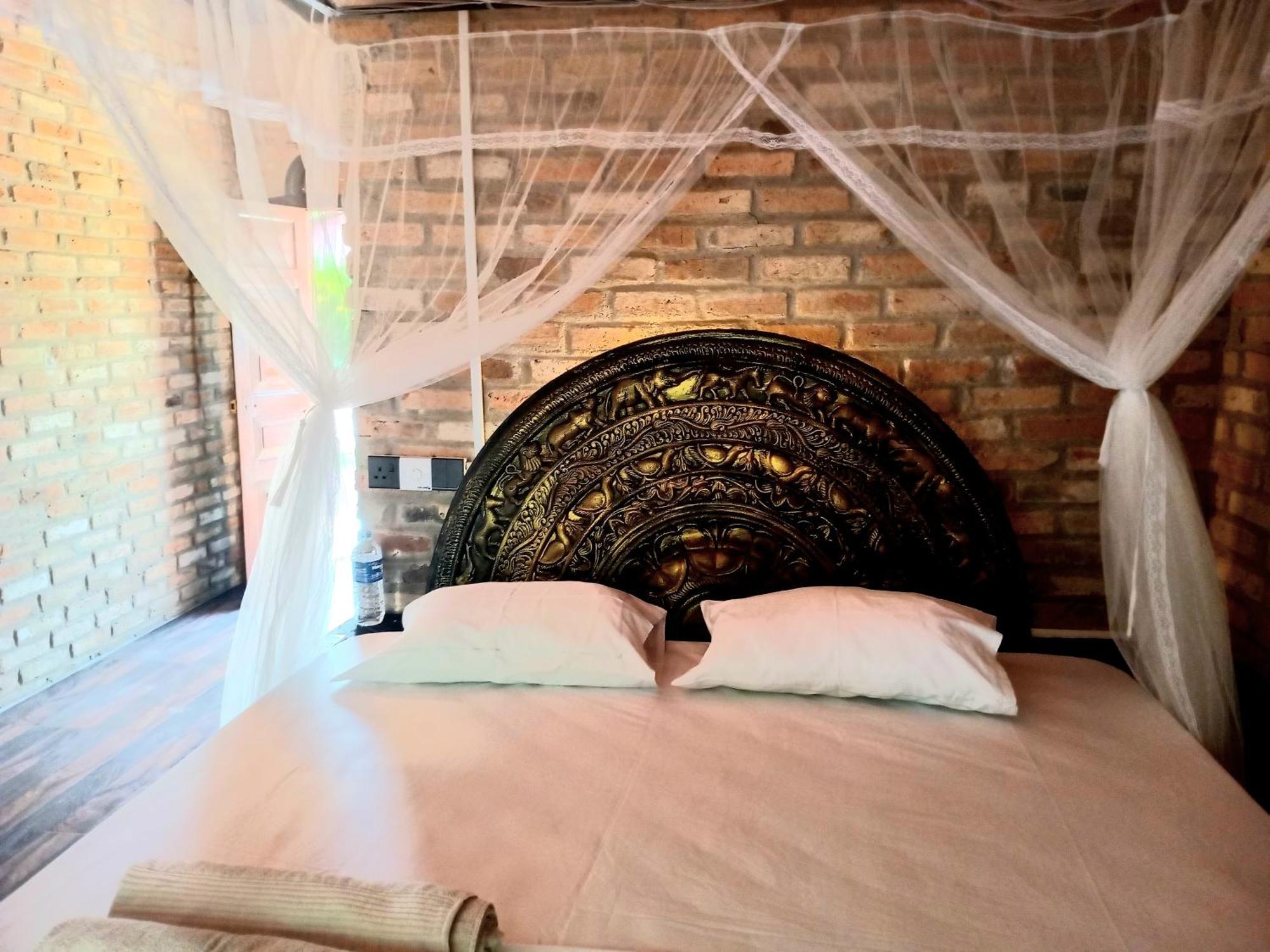Airport Villa Kamatha -Foreign Booking Only Катунаяка Экстерьер фото